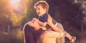 Une maman avec son fils