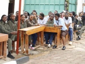 bamwe mu banyeshuri 200 batangiye amasomo muri kigali leading tss