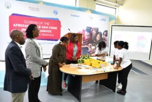 abana b'abakobwa bereka abayobozi ibyo bagezeho bijyanye n'ikoranabuhanga ryifashisha ama robo(robots)
