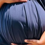 Les câlins durant la grossesse renforcent la confiance mutuelle